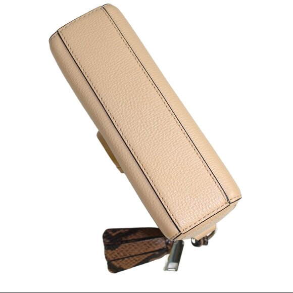 Marc Jacobs Shutter Camera Bag Inspired Camel Leather Structured Cross Body Bag - Picture 9 of 16